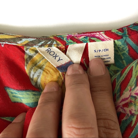 ROXY • Red Tropical Dress - Picture 3 of 5